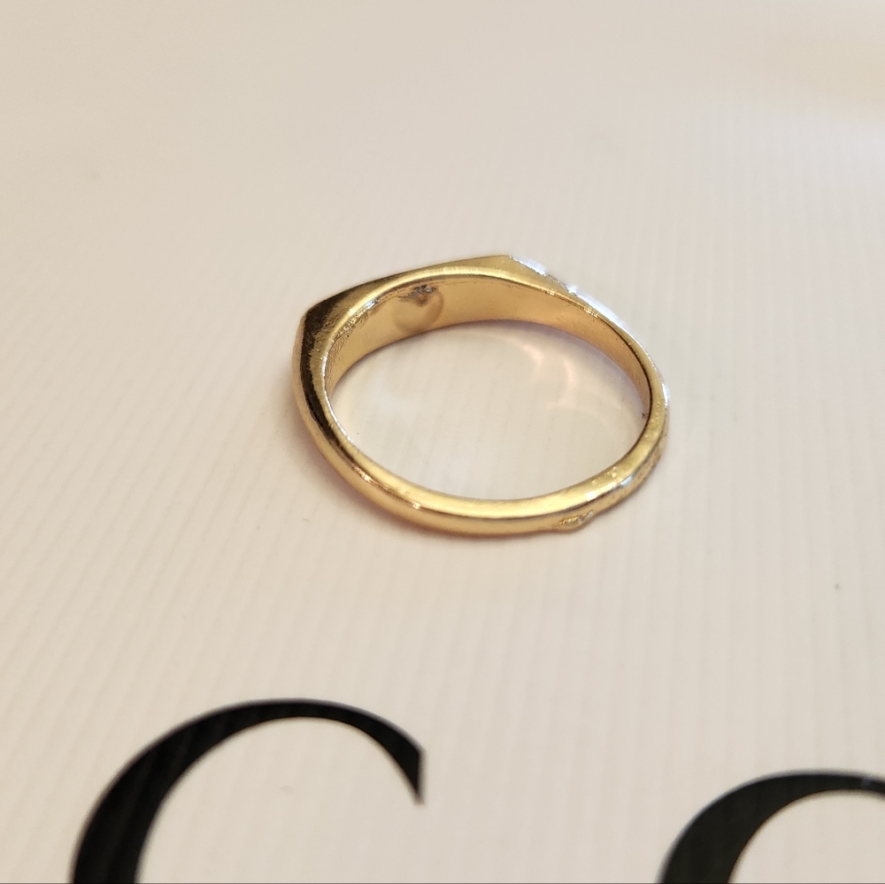 🔷️ Gold Plated Flat Top 3 Stone Statement Ring Size 5.5 - Picture 3 of 3